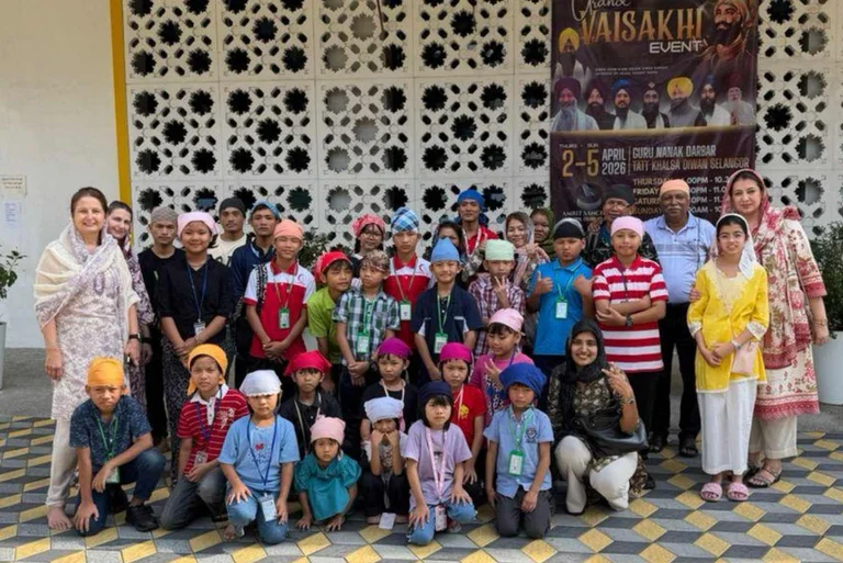 APIS Supports Refugee Families in Cheras and Klang