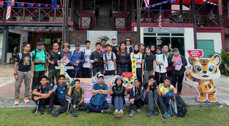 Conquering Peaks and Building Character: How Experiential Learning Prepares Students for Life